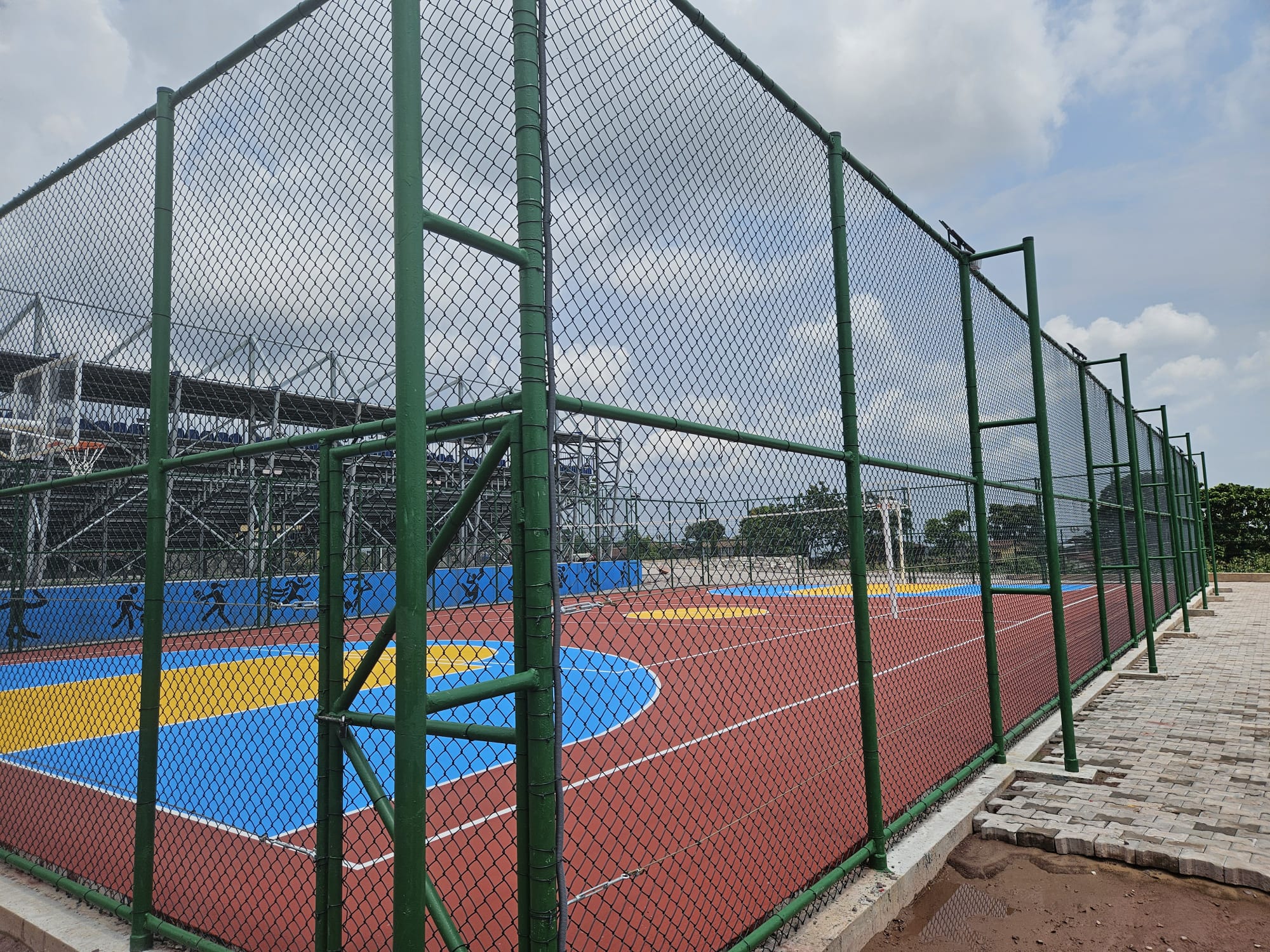 Kongo Unikin basket sahası kurulumu