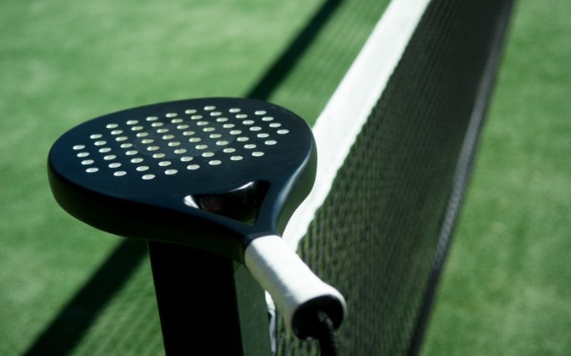 Padel Tenis Oynamak için Nasıl Bir Kort Gereklidir?