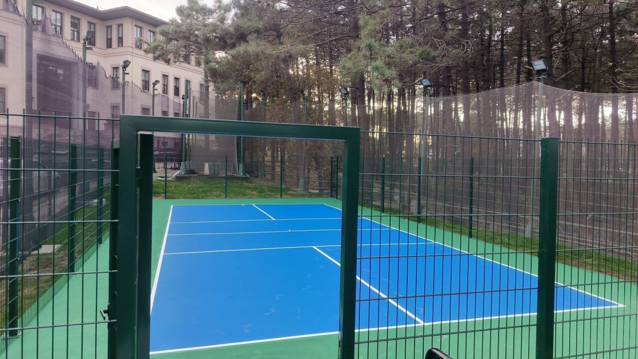 Koç Üniversitesi PİCKLEBALL Sahası Yapımı Tamamlandı