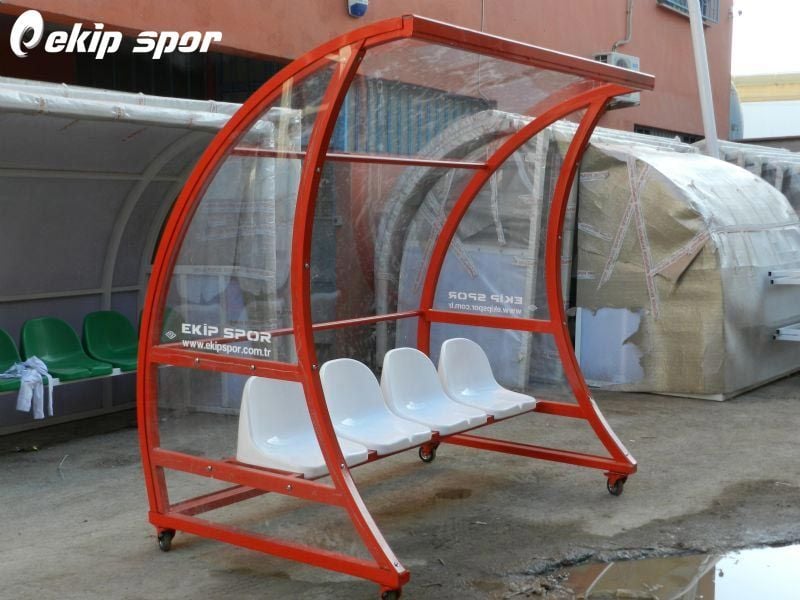 Tekerlekli Yedek Oyuncu Kulübesi